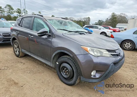 2015 Toyota Rav4 Xle z USA, uszkodzony, nr VIN 2T3WFREV4FW183019
